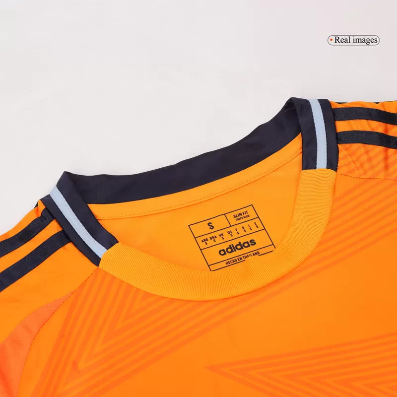 KIT ENFANT REAL MADRID 24/25 EXTÉRIEUR