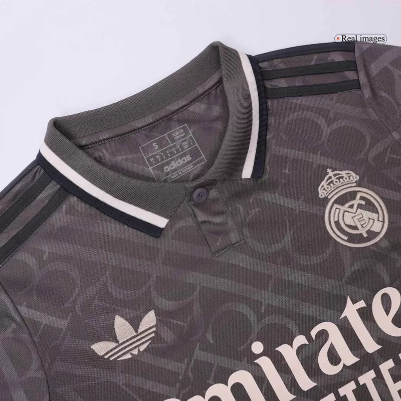 KIT ENFANT REAL MADRID 24/25 EXTÉRIEUR