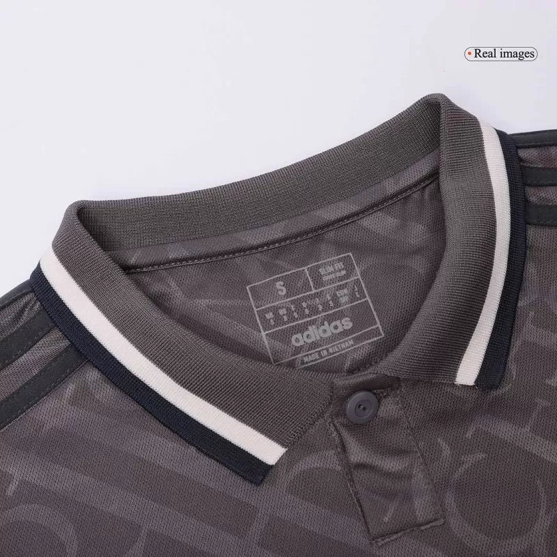 KIT ENFANT REAL MADRID 24/25 EXTÉRIEUR