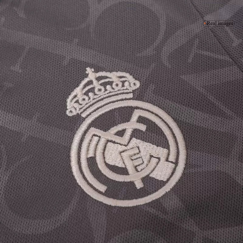 KIT ENFANT REAL MADRID 24/25 EXTÉRIEUR