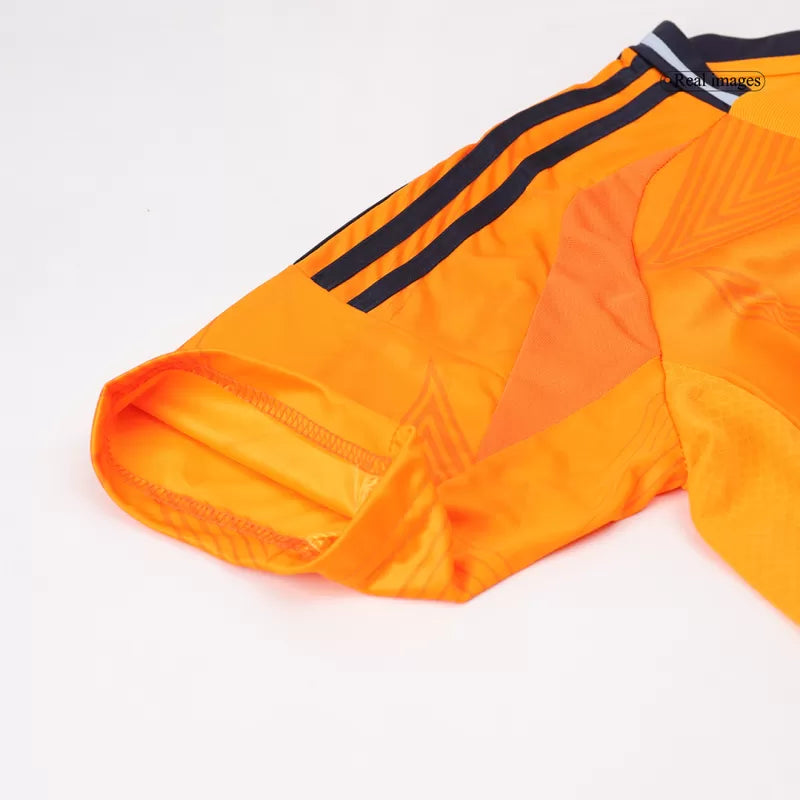KIT ENFANT REAL MADRID 24/25 EXTÉRIEUR
