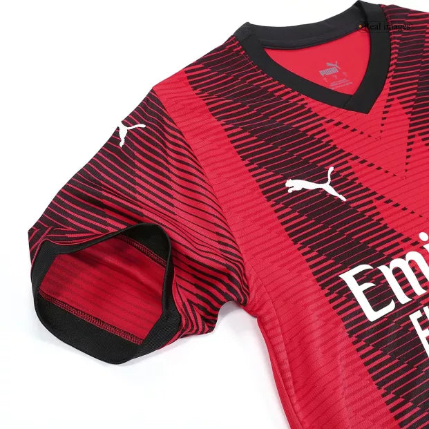 KIT ENFANT AC MILAN 23/24 DOMICILE